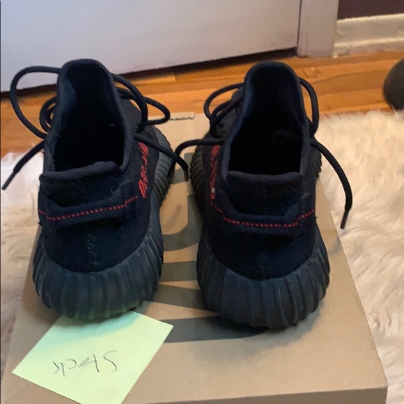 Yeezy breds - Picture 5 of 5